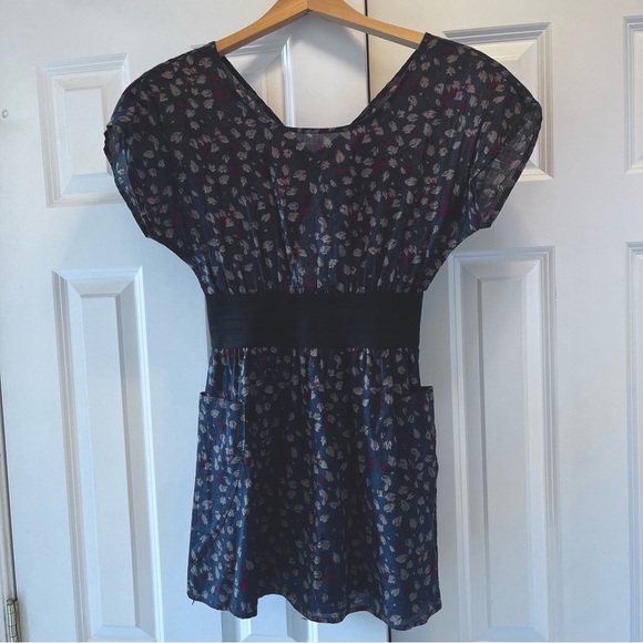 My Story Keyhole Back Dress Navy and black with leaf print - Picture 1 of 4
